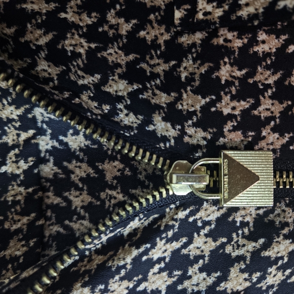 MICHAEL Michael Kors Black and Tan Houndstooth Zip Blouse - Picture 4 of 11